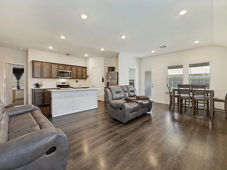 15127 Athena Dr — Photo 18