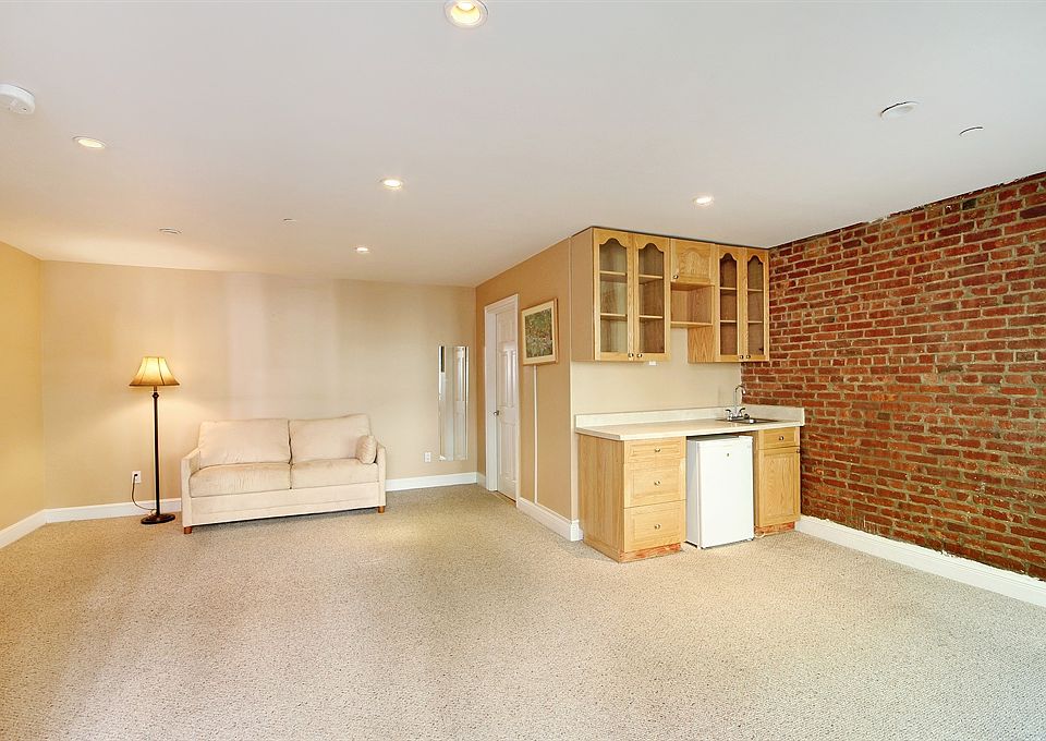 2nd image of 49-51 Warren St