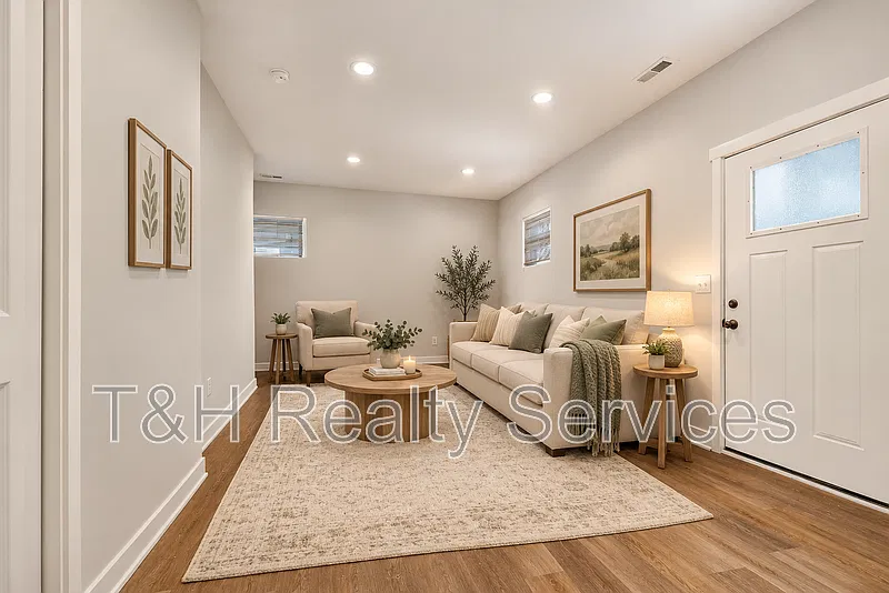 415 N Walcott St — Photo 3