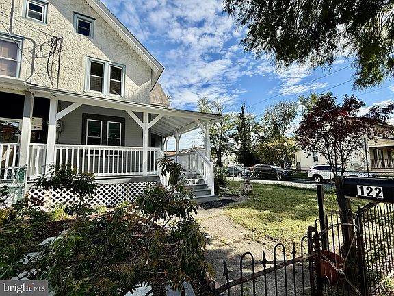 4th image of 122 Cooper Ave