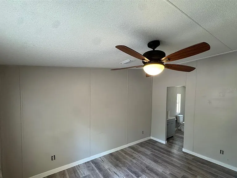 7420 NE 111th Pl — Photo 15