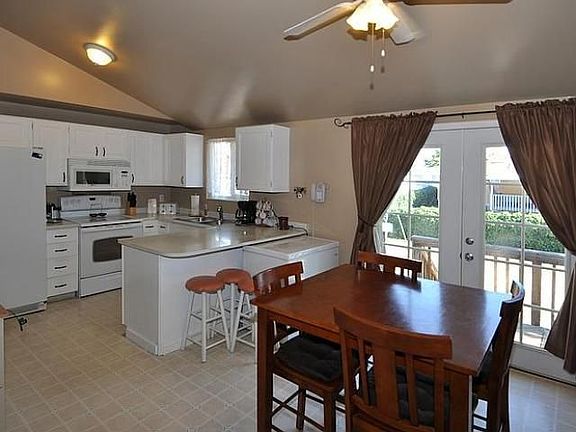 4th image of 4445 W Lander Way