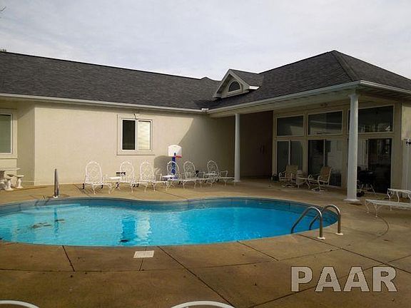 3rd image of 2920 W Windpointe Dr