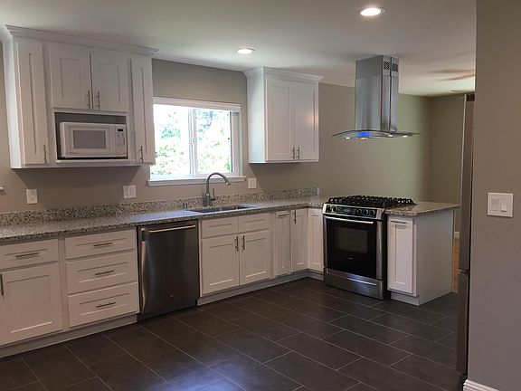 3rd image of 11262 La Jolla Ct