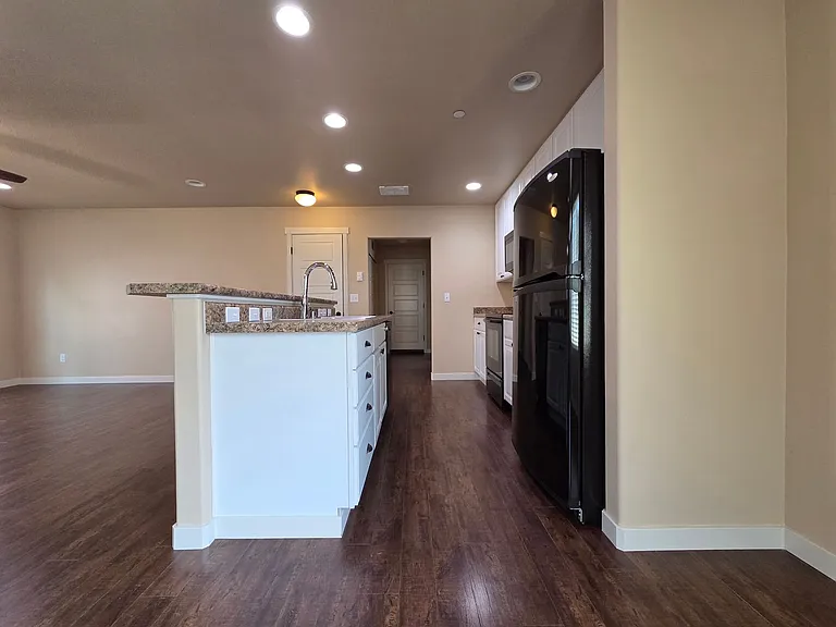 1344 Sinclair Dr — Photo 6