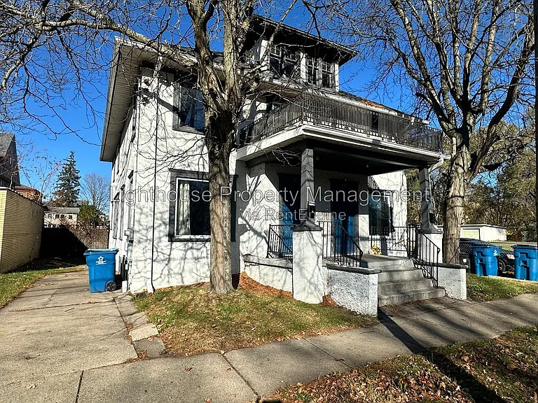 9 Groveland St — Photo 2