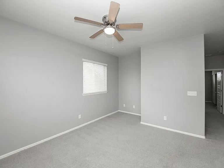 2121 Cutting Horse Dr — Photo 17