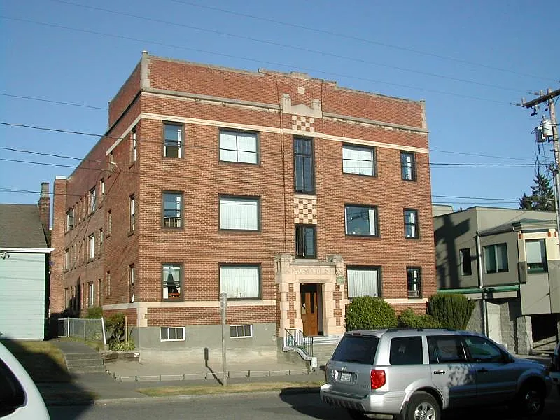 1 bed, 850 sqft, $1,595 — Photo 1