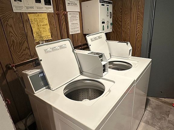 4th image of 857 Beacon St APT B2