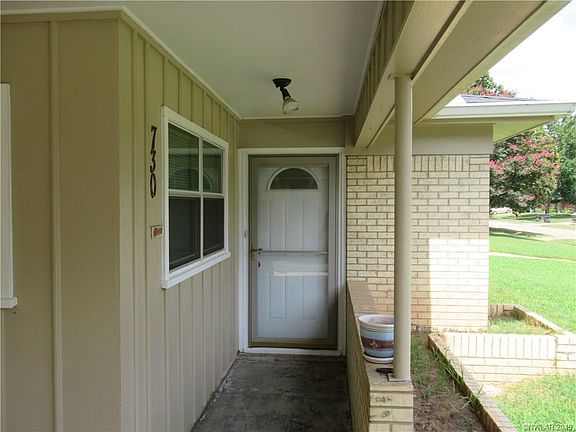 3rd image of 730 Acklen St