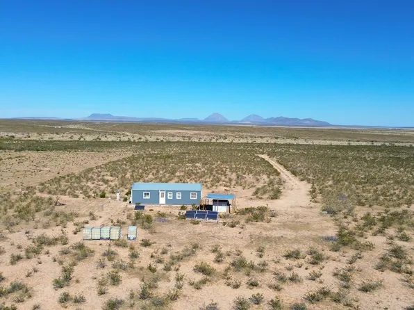 26 Ponderosa Rd, Salt Flat, TX 79847