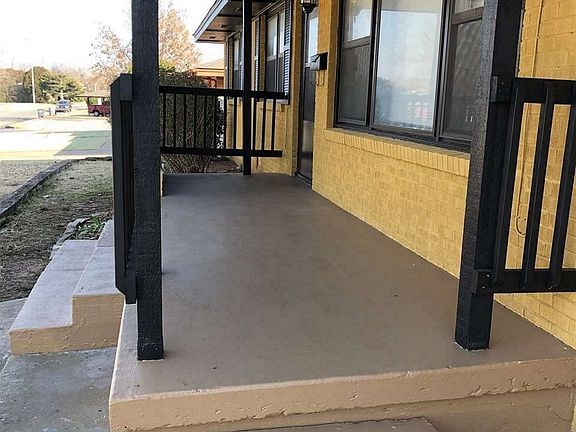4th image of 3604 NW Kinyon Ave