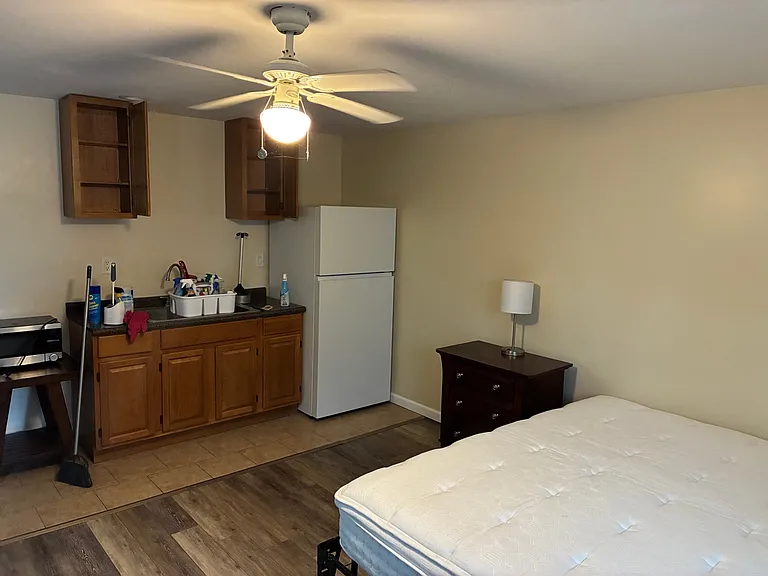 2848 S Main St #1 — Photo 3
