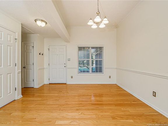 3rd image of 4105 Batesburg Dr
