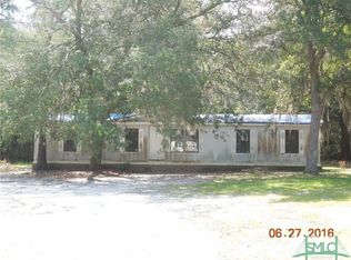 544 Deerfield Rd E, Bloomingdale, GA 31302