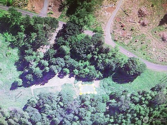 3rd image of 421 Young Road