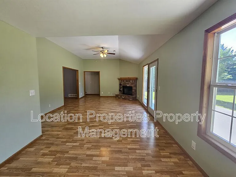 4104 Saddlehorn Dr — Photo 27
