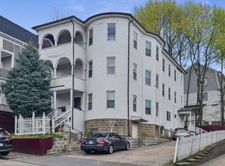 18 Hillside St #1, Worcester, MA 01610