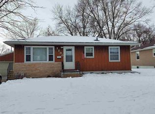 1290 Scott Ave, Waterloo, IA 50701
