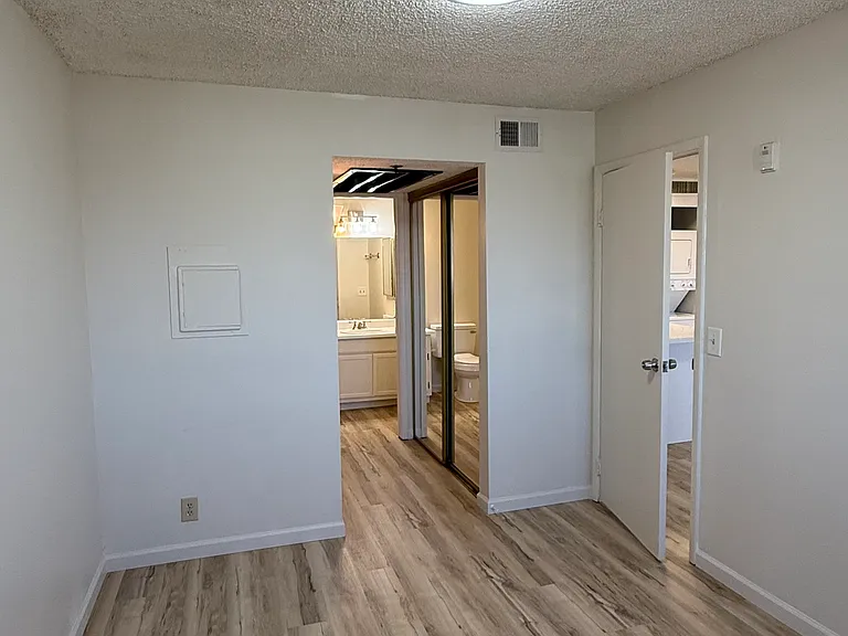 1381 E University Ave #311 — Photo 11