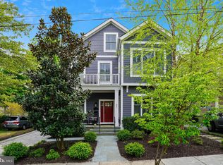 27 E Masonic View Ave, Alexandria, VA 22301