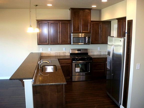 4th image of 5924 NE 47th St