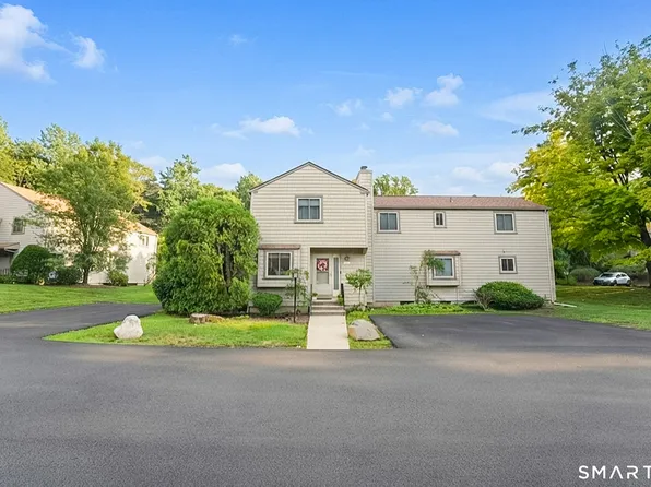 30 Happy Hollow Circle #A, Stratford, CT 06614
