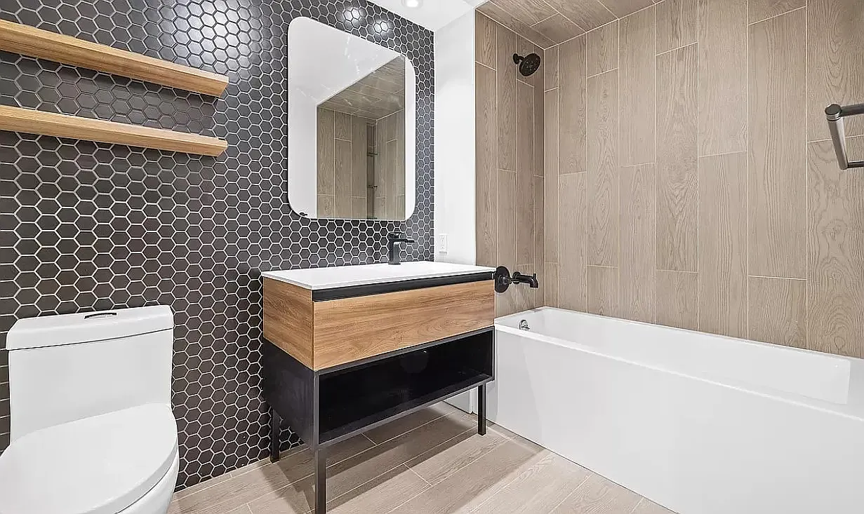 260 Gold Street — Photo 3