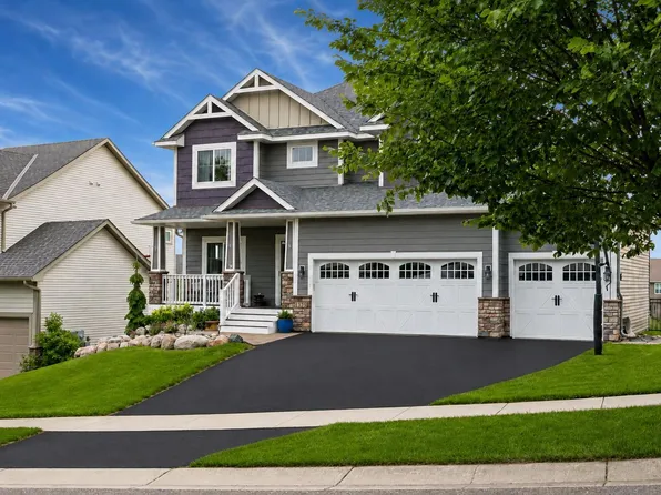 1173 Rosemary Ln, Chaska, MN 55318