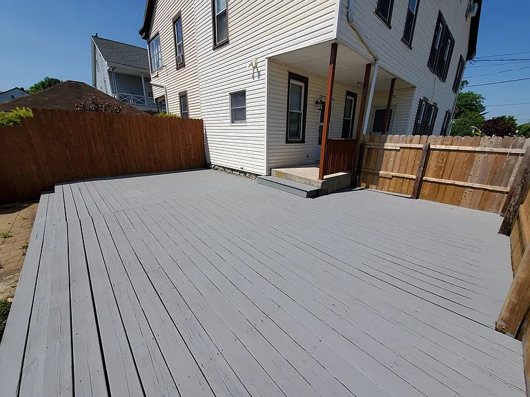 254 Franklin St — Photo 6