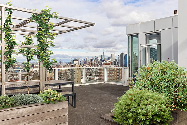 Sold by Compass | media 26