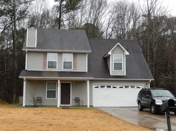 5493 Denny Dr, College Park, GA 30349