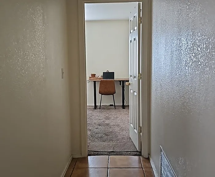 2174 W Roundwood Pl — Photo 7
