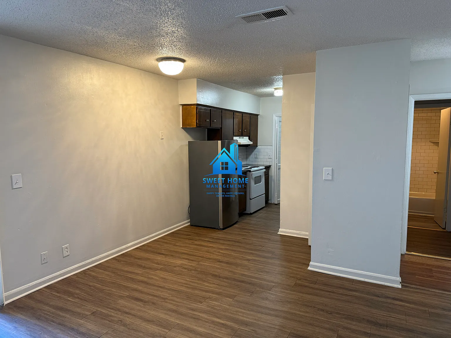 Ridge Pointe Apartments — Photo 3