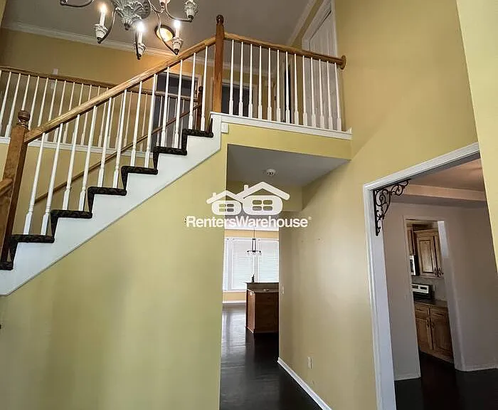 14008 Linden St — Photo 4