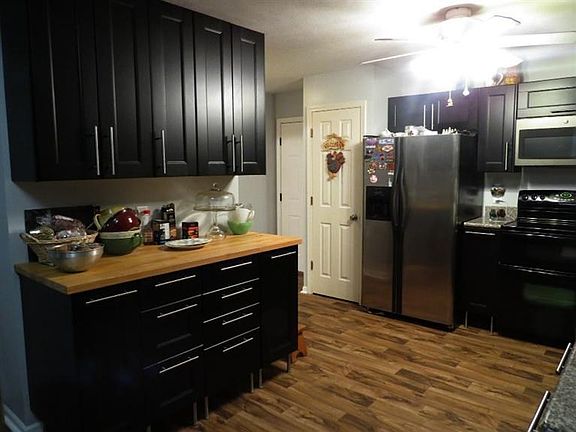 4th image of 3838 Northbrook Ln