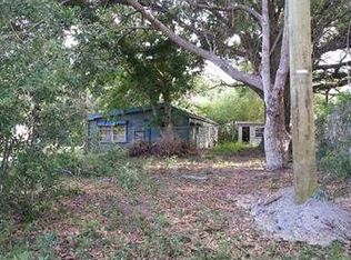 8701 S Meadowview Cir, Tampa, FL 33625