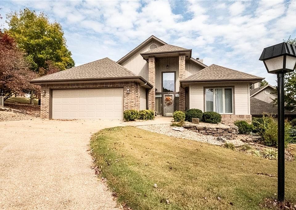 1st image of 3 Tanyard Ln