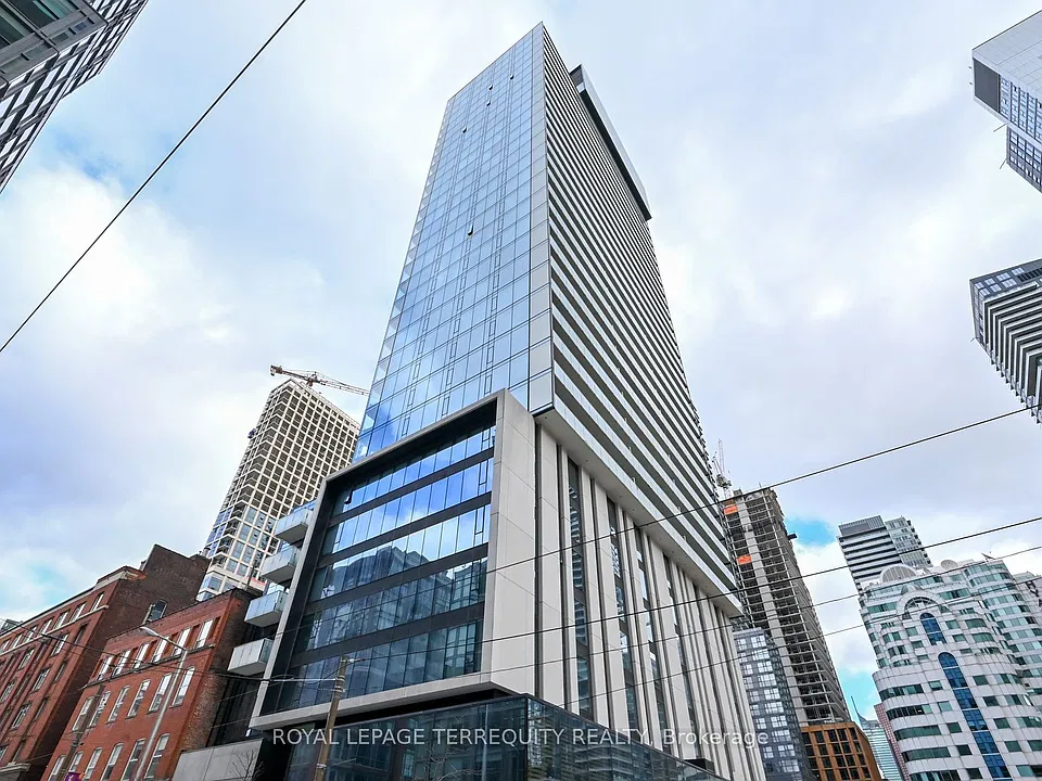 11 Charlotte St #1103