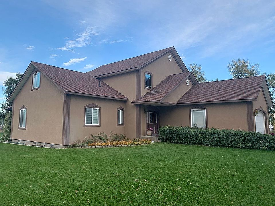 2nd image of 619 3rd Pl SE