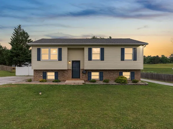 2908 Michelle Rd, Manchester, MD 21102