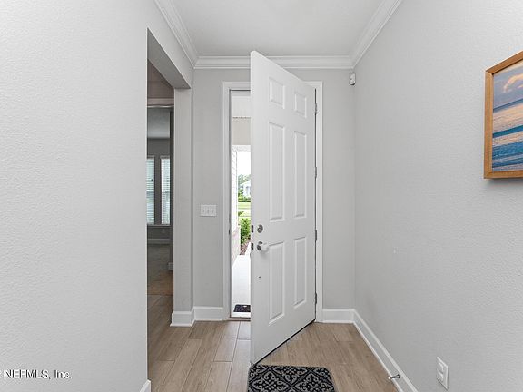 4th image of 20 Knotwood Way