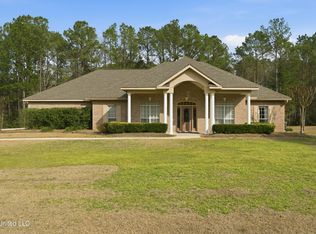 212 Whistlers Way, Hattiesburg, MS 39402