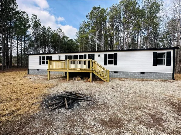 194 Akin Rd, Carrollton, GA 30117