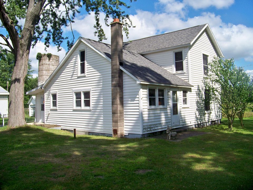 1st image of 47480 40th St