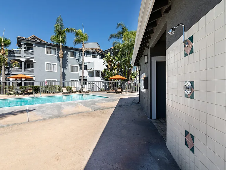 Emerald Ridge Apartments — Photo 7