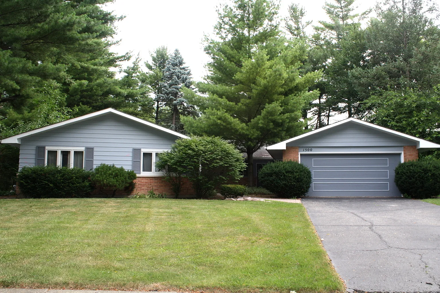 1500 Elm Ave photo 1