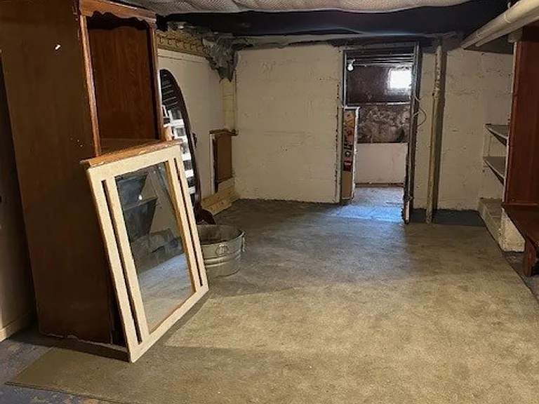 303 E Main St — Photo 15