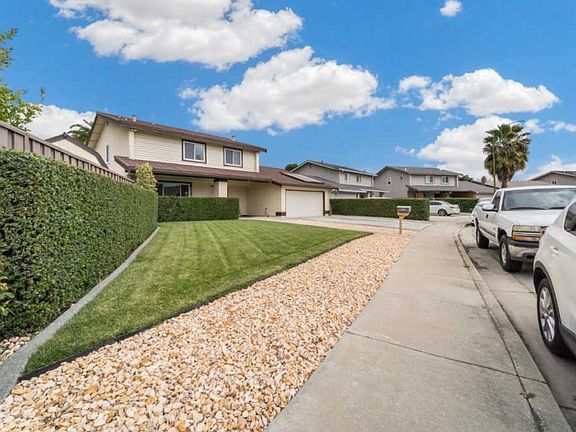 3rd image of 2678 Keppler Dr
