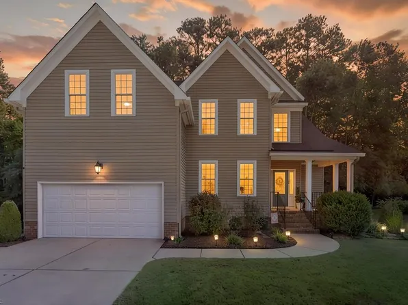 104 Perlie Ct, Yorktown, VA 23692